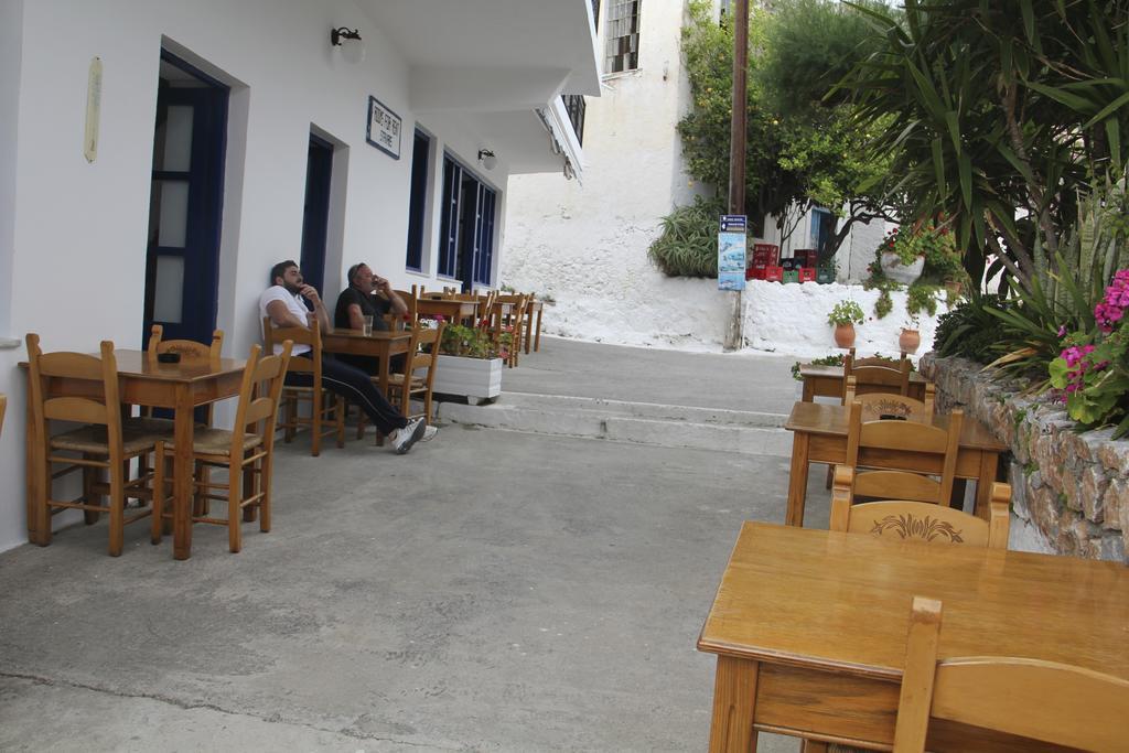 Hotel Stavris Khora Sfakion Exterior photo