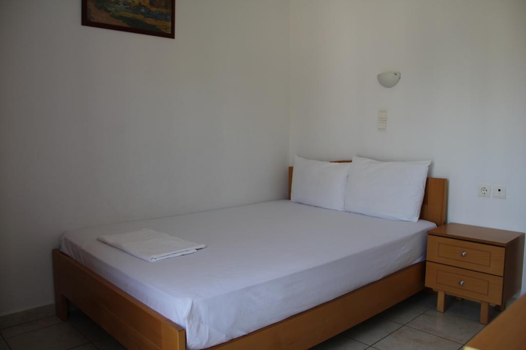 Hotel Stavris Khora Sfakion Exterior photo