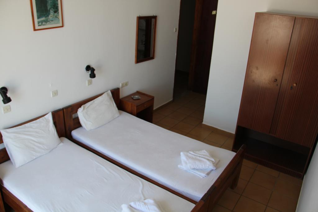 Hotel Stavris Khora Sfakion Exterior photo