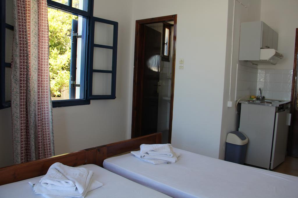 Hotel Stavris Khora Sfakion Exterior photo